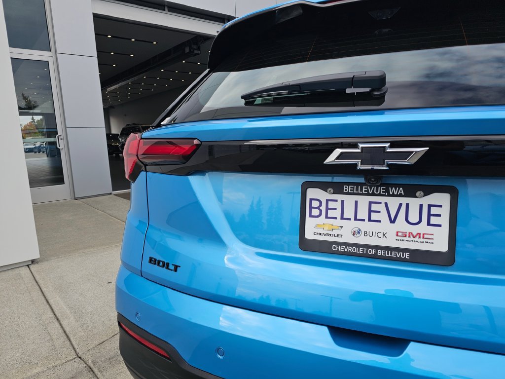 New 2027 Chevrolet Bolt RS w/ Technology Package FWD image 16