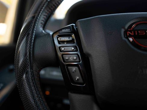 Used 2022 Nissan Frontier PRO-4X w/ Technology Package image 6