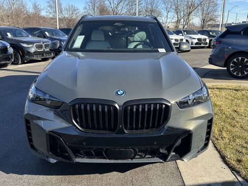 New 2026 BMW X5 xDrive50e image 3