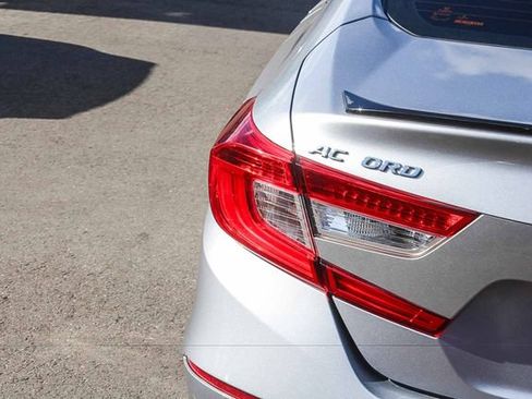 Used 2021 Honda Accord Sport image 8