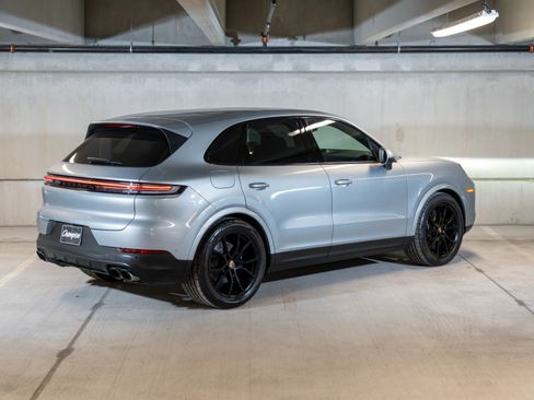 Certified 2026 Porsche Cayenne S AWD/4WD image 9
