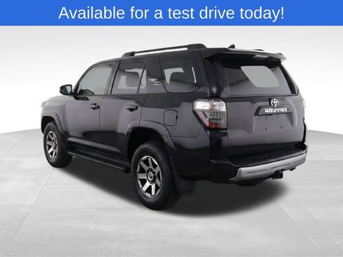 Used 2020 Toyota 4Runner TRD Off-Road AWD/4WD image 3