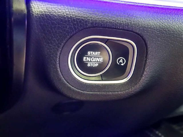 Used 2021 Mercedes-Benz GLE 450 4MATIC w/ AMG Line Exterior image 21