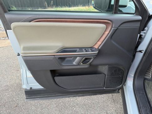 Used 2023 Rivian R1T Adventure image 22