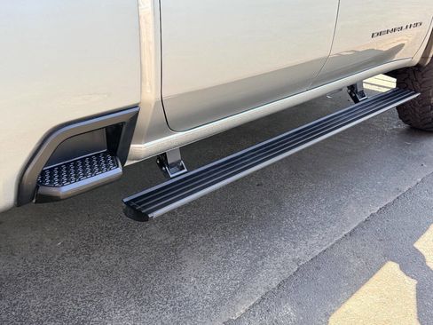 Used 2024 GMC Sierra 3500 Denali Ultimate image 15