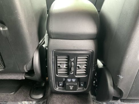 Used 2017 Jeep Grand Cherokee Summit AWD/4WD image 30
