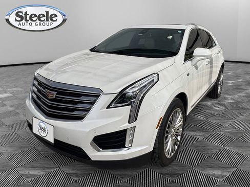 Used 2017 Cadillac XT5 Premium Luxury FWD image 1