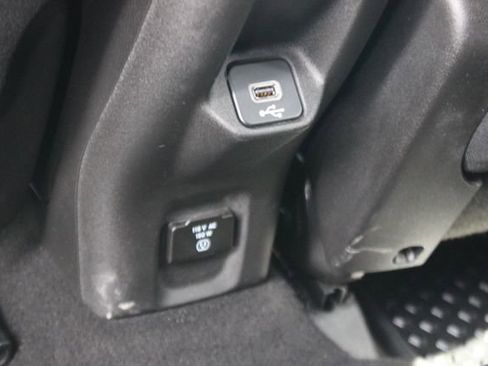 Used 2022 Jeep Renegade Altitude w/ Convenience Group AWD/4WD image 25