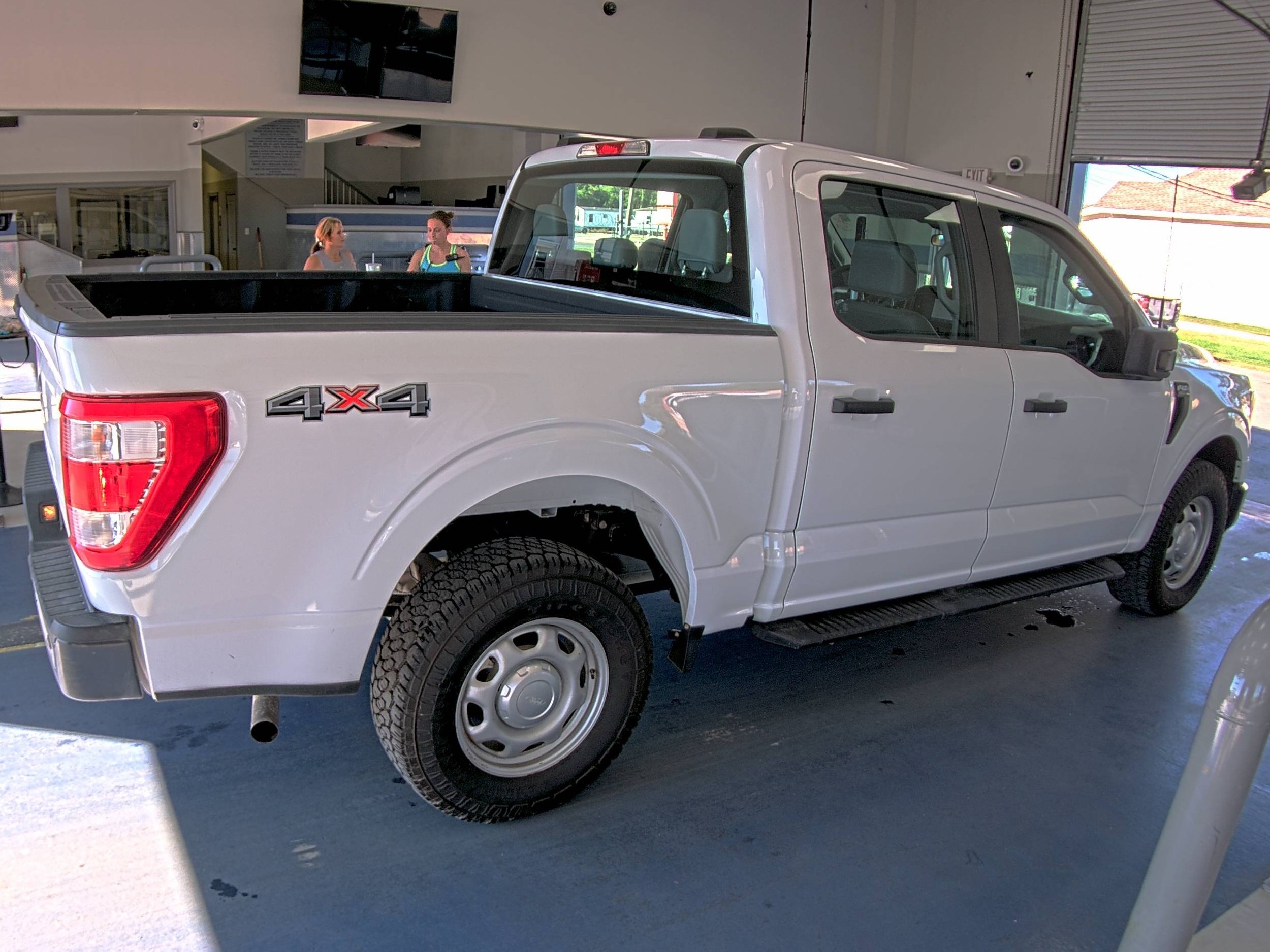 Used 2021 Ford F150 XL w/ Trailer Tow Package AWD/4WD image 4