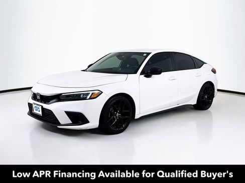 Used 2023 Honda Civic Sport image 3