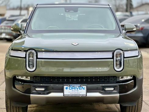 Used 2023 Rivian R1S Launch Edition image 6
