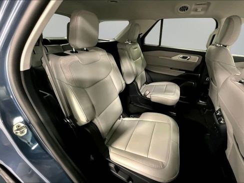 New 2026 Ford Explorer Active AWD/4WD image 10