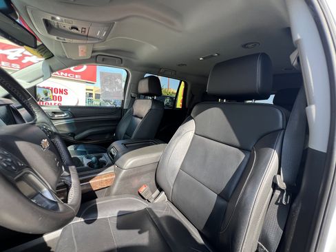 Used 2018 Chevrolet Tahoe LT w/ Luxury Package image 15