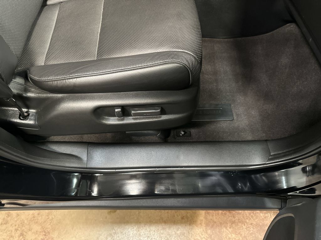 Used 2024 Honda Passport EX-L image 98