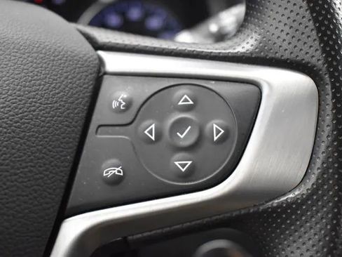 Used 2024 GMC Terrain SLE FWD image 24