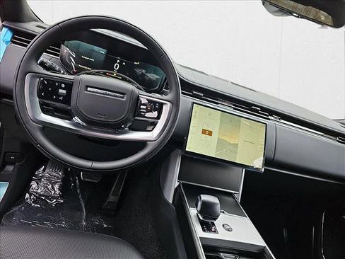 New 2025 Land Rover Range Rover SV image 20
