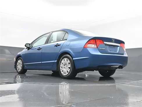 Used 2010 Honda Civic DX-VP image 21