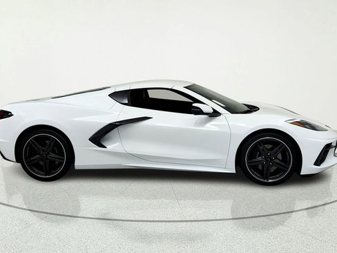 Used 2024 Chevrolet Corvette Stingray Coupe w/ 1LT RWD image 6