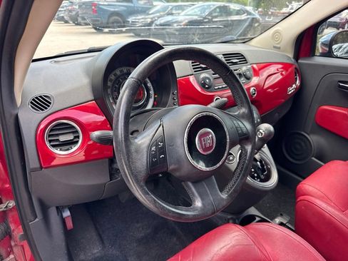 Used 2012 FIAT 500 Lounge FWD image 9