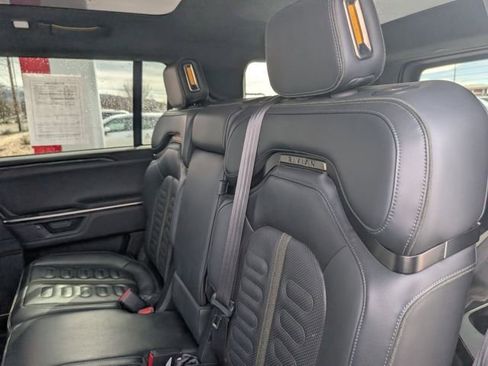 Used 2025 Rivian R1S Adventure AWD/4WD image 5