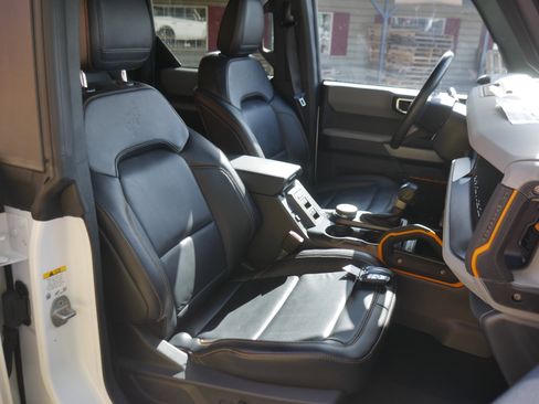 Certified 2022 Ford Bronco Badlands image 30