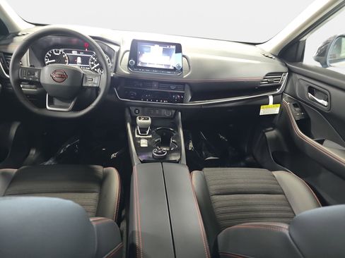 New 2026 Nissan Rogue SV AWD/4WD image 9