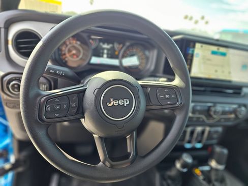 New 2026 Jeep Gladiator Sport AWD/4WD image 23