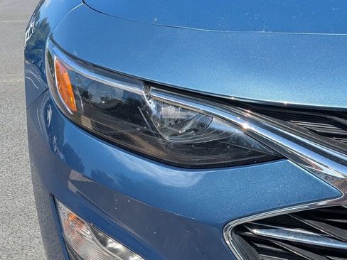 Used 2025 Chevrolet Malibu LT FWD image 11
