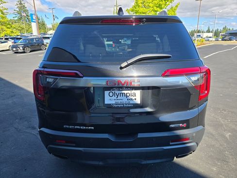 Used 2022 GMC Acadia AT4 w/ Technology Package AWD/4WD image 5
