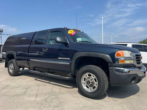 Used 2006 GMC Sierra 2500 SLE w/ Onstar Plus Package AWD/4WD image 1