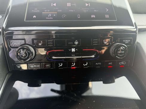 New 2026 Jeep Grand Cherokee L 2WD image 19