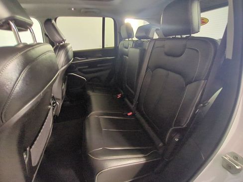 Used 2024 Jeep Grand Cherokee Limited 4xe AWD/4WD image 17