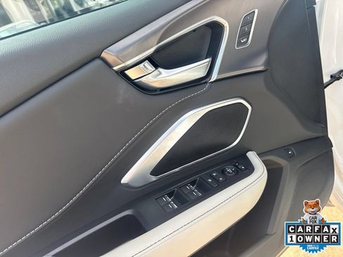 Used 2026 Acura RDX SH-AWD image 11