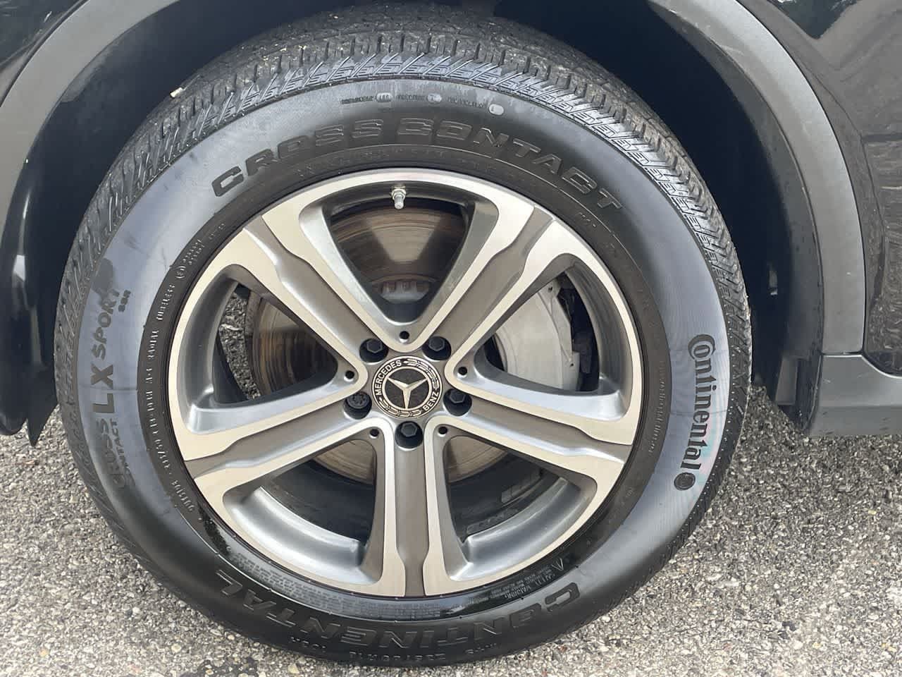 Used 2019 Mercedes-Benz GLC 300 4MATIC image 37