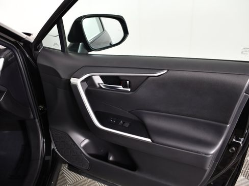 Used 2022 Toyota RAV4 XLE w/ Convenience Package AWD/4WD image 40