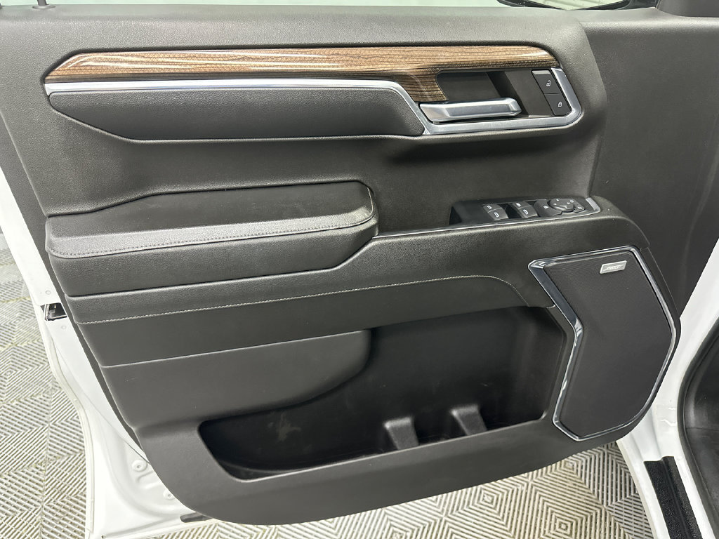 Used 2024 Chevrolet Silverado 1500 LT Trail Boss w/ Convenience Package II AWD/4WD image 10