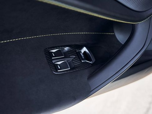 Used 2020 McLaren 720S Luxury image 41