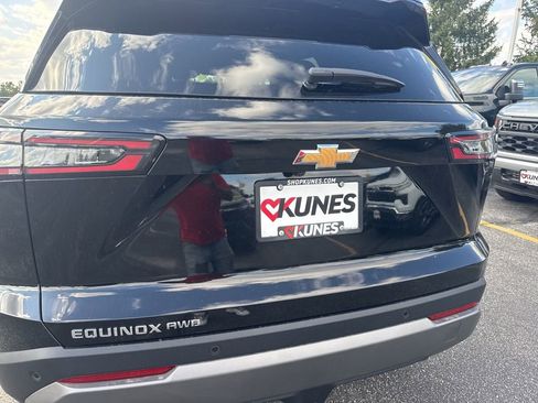 New 2026 Chevrolet Equinox LT w/ Convenience Package II image 8