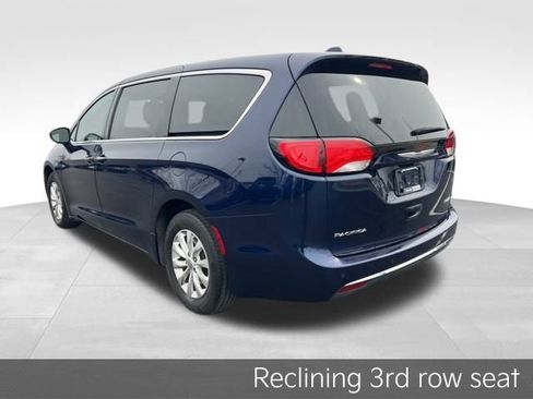 Used 2018 Chrysler Pacifica Touring Plus image 5