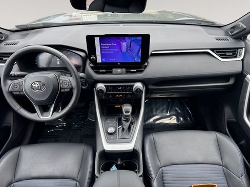 Used 2023 Toyota RAV4 XSE AWD/4WD image 10