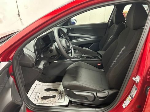 New 2025 Hyundai Elantra Sport image 19