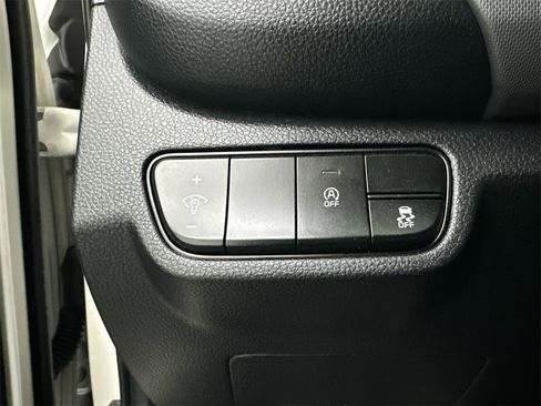 Used 2021 Kia Seltos LX image 31