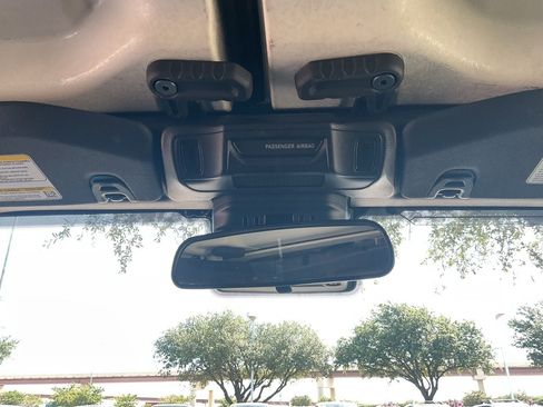 Used 2025 Jeep Wrangler Unlimited Sahara AWD/4WD image 71