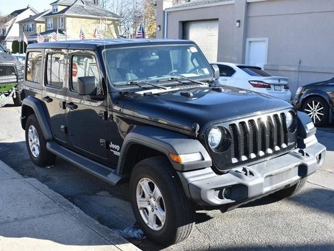 Used 2023 Jeep Wrangler Sport S image 4