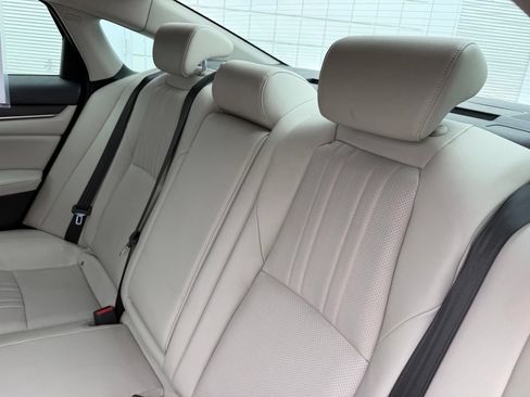 Used 2018 Honda Accord Touring image 19