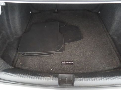 Used 2016 Volkswagen Jetta SEL FWD image 24