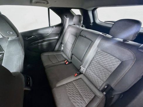 Used 2018 Chevrolet Equinox LT AWD/4WD image 11