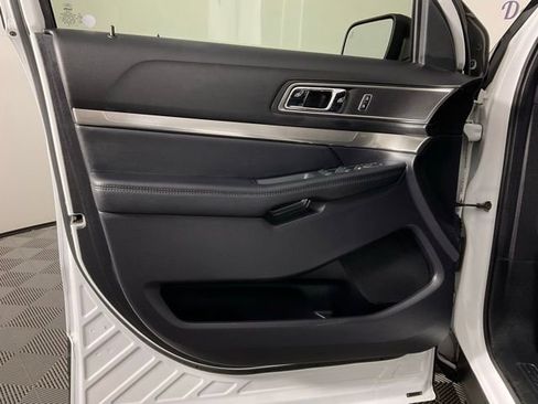 Certified 2019 Ford Explorer XLT w/ Equipment Group 202A image 12