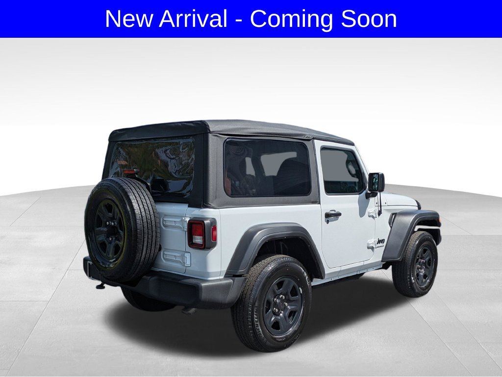 Used 2022 Jeep Wrangler Sport AWD/4WD image 2
