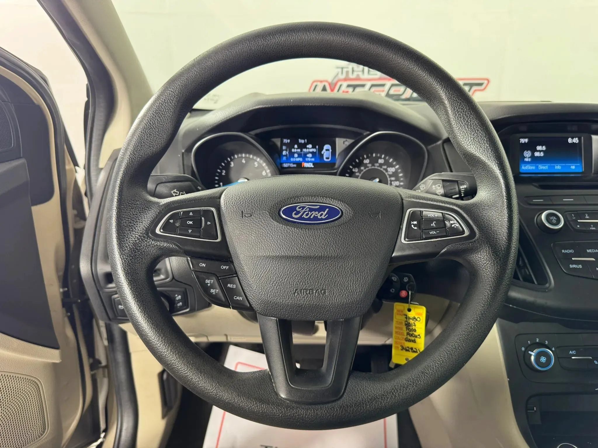 Used 2017 Ford Focus SE FWD image 13